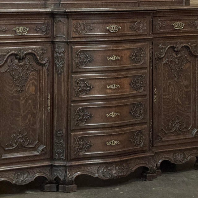 19th Century Country French Régence Liégeois Oak China Buffet For Sale - Image 13 of 18