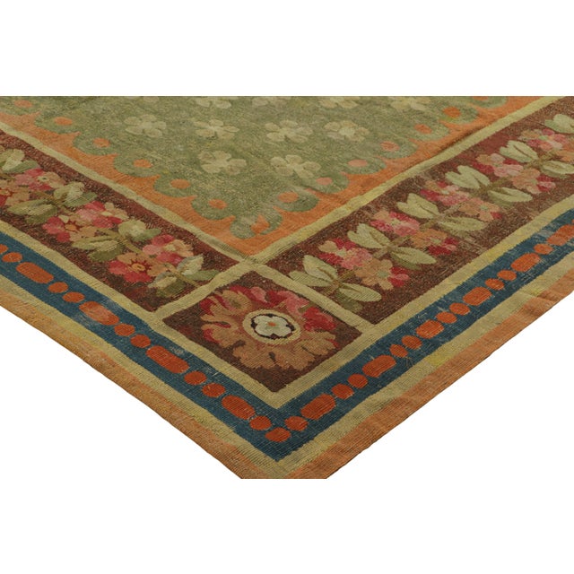 Antique Aubusson Rug in Green With Medallion and Floral Patterns | Rug & Kilim For Sale In New York - Image 6 of 7