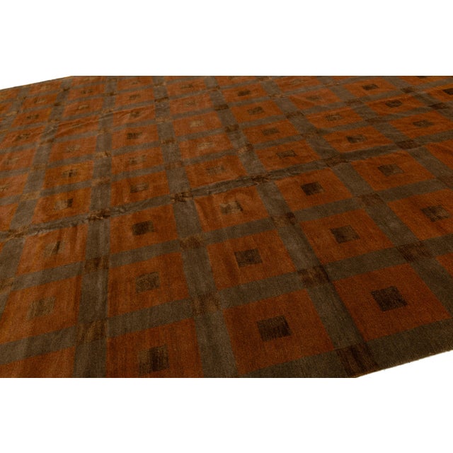 Modern Tibetan Hand-Knotted Wool and Silk Geometric Grid Rug in Burnt Orange For Sale In New York - Image 6 of 10