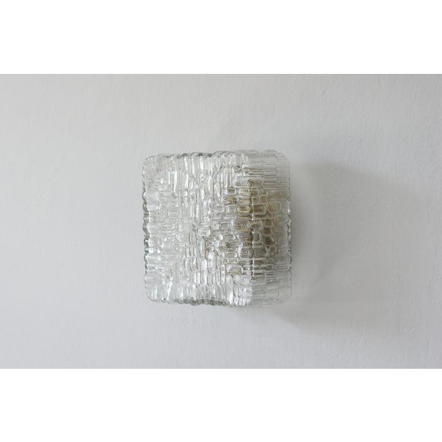 The lamp combines vintage style with the subtle elegance characteristic of 1960s and 1970s design. Designed to diffuse...