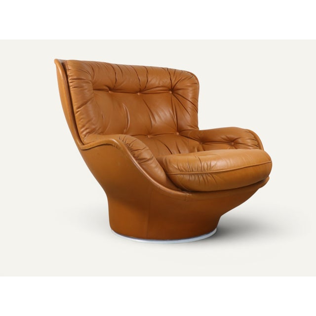 An icon of 1970s French design, this Karaté armchair, designed by Michel Cadestin and produced by Airborne, perfectly...