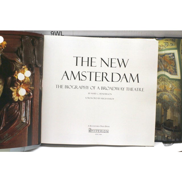 A Lot of Architectural & Historical Photography Coffee-Table Books – 3 Editions For Sale - Image 16 of 18