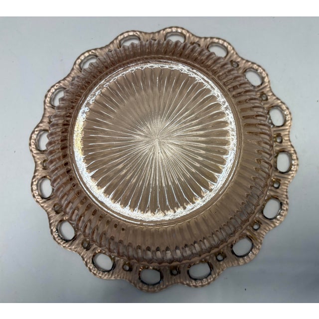 Early 20th Century Vintage Peach Pink Openwork Depression Glass Serving Bowl With Ribbed Sides & Starburst Bas For Sale - Image 5 of 7