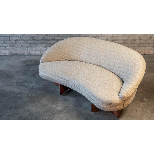 1950s Vladimir Kagan for Kagan-Dreyfuss Inc Walnut Sofa For Sale - Image 13 of 17