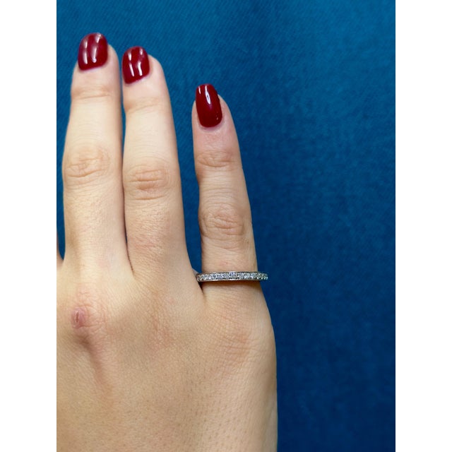 Natural Brilliant Round Diamond eternity band set in Platinum. 80ct F-G VS1-VS2 Brilliant Round diamonds. Total ring...