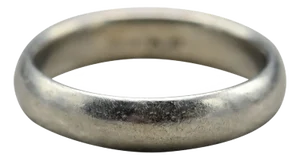 The Oman: Gentleman's Classic Wedding Band in Platinum