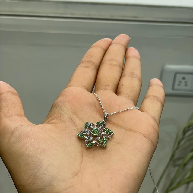 Art Nouveau Inspired 1.25 Ct Tsavorite Openwork Floral Pendant by Carat&Her For Sale - Image 9 of 14