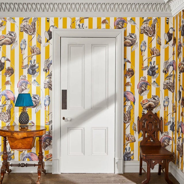 HACKNEY EMPIRE' is a mesmerising wallpaper print featuring a menagerie of animals - from squirrels to sloths - for a truly...