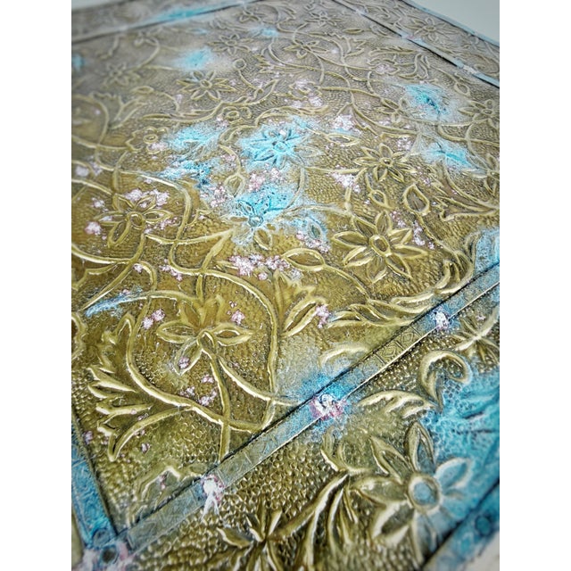 Mid 20th Century Vintage Anglo Indian Brass-Clad Embossed Chowki Pedestal Table | Brass Floral Display Riser | Hollywood Regency Boho Decor For Sale - Image 5 of 12