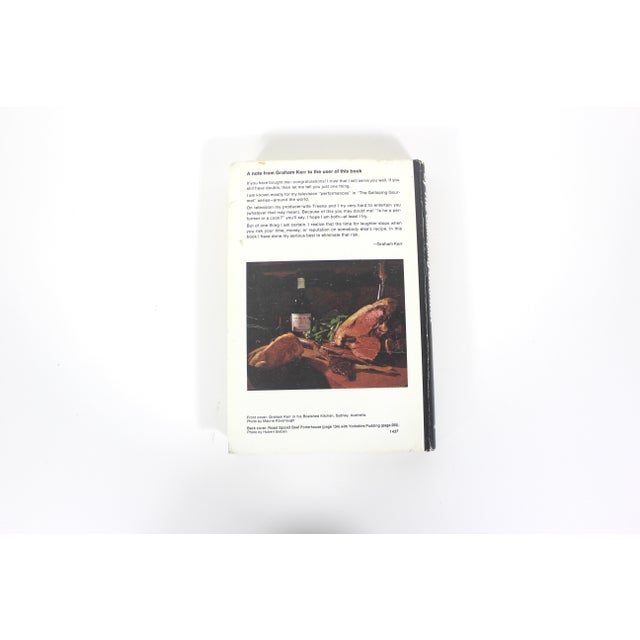 1969 The Graham Kerr Cookbook By The Galloping Gourmet Vintage hard Cover Cookbook. This shows some expected wear for its...