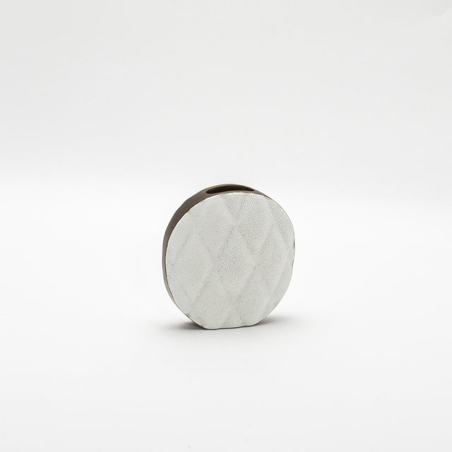 Modern Quilted Shagreen Vase by Kifu Paris For Sale In Los Angeles - Image 6 of 8
