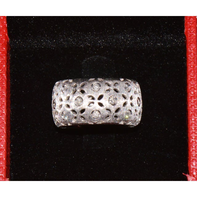 Authentic Roberto Coin Granada Natural 0.32Ct Diamond 18k White Gold Wide Band Ring, Size 6.5 For Sale - Image 15 of 16