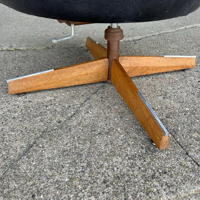 Black Harvey Probber Swivel Club Chair on Walnut Base For Sale - Image 8 of 11