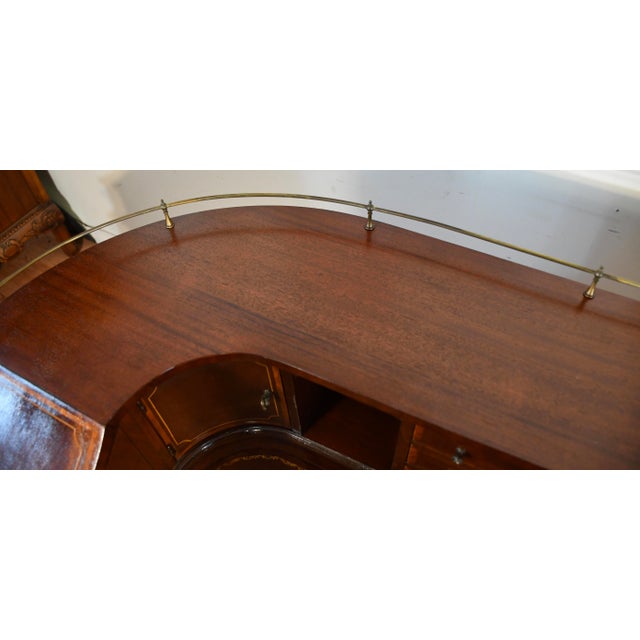 1930s English Regency Mahogany Inlaid & Leather Top Carlton Writing Desk For Sale - Image 13 of 17