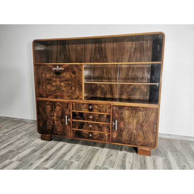 Cupboard attributed to Jindrich Halabala, 1940s, in Very Good conditions. Designed 1920 to 1949