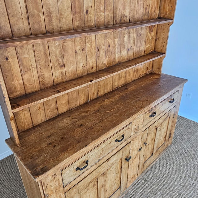 Antique English Pine Kitchen Hutch or Dresser - Circa 1890 For Sale In Orlando - Image 6 of 17