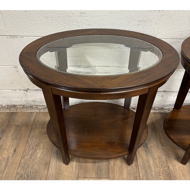 Vintage Kincaid Elise Glass Top Two Tier Oval Transitional Style Side Tables For Sale - Image 4 of 15