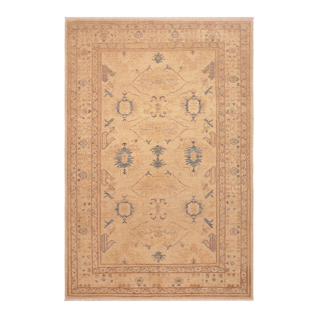 Shabby Chic Ziegler Tan Blue Hand-Knotted Wool Rug - 5'11'' X 8'10'' For Sale