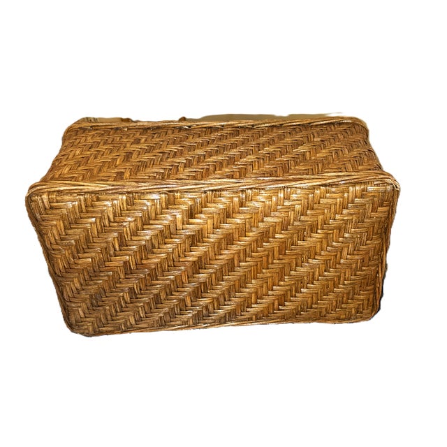 Hand‑Woven Wicker Utensil & Napkin Caddy (Late 20th Century) For Sale - Image 9 of 9
