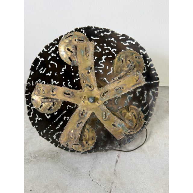 1970s Vintage Tom Greene Brutalist Torch-Cut Brass Hanging Light Fixture For Sale In Miami - Image 6 of 12