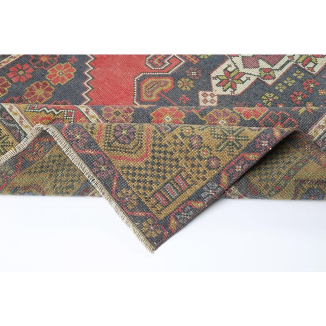 Vibrant Vintage Konya Taspınar Rug – Bold Geometric Medallion & Rich Anatolian Colors - 4' 2''x 7' 11'' For Sale In Tampa - Image 6 of 10