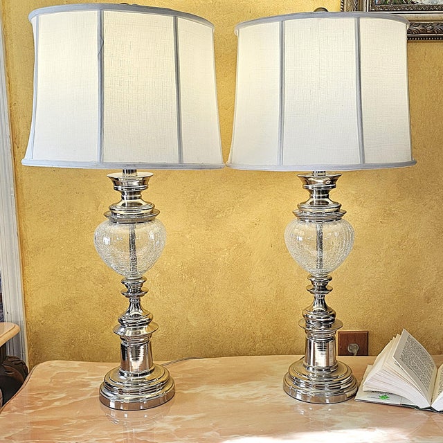 Pair of Tall Chrome Crackle Glass Table Lamps – Vintage Hollywood Regency Glam 3-Way Lighting For Sale - Image 17 of 18