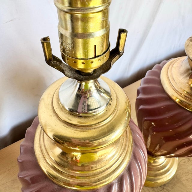1980s Postmodern Pink Glass Swirl and Gold Table Lamps - A Pair For Sale - Image 5 of 9