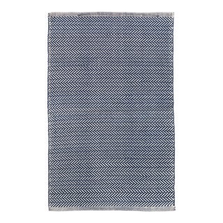 Dash & Albert by Annie Selke Herringbone Navy/Ivory Indoor/Outdoor Rug, 2'6" x 8' For Sale