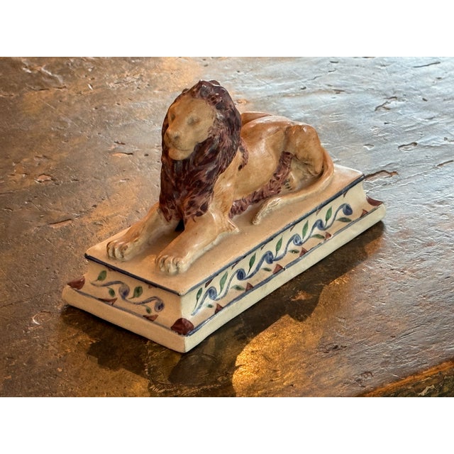 19th Century 19th Century English Polychrome Pottery Lion For Sale - Image 5 of 7