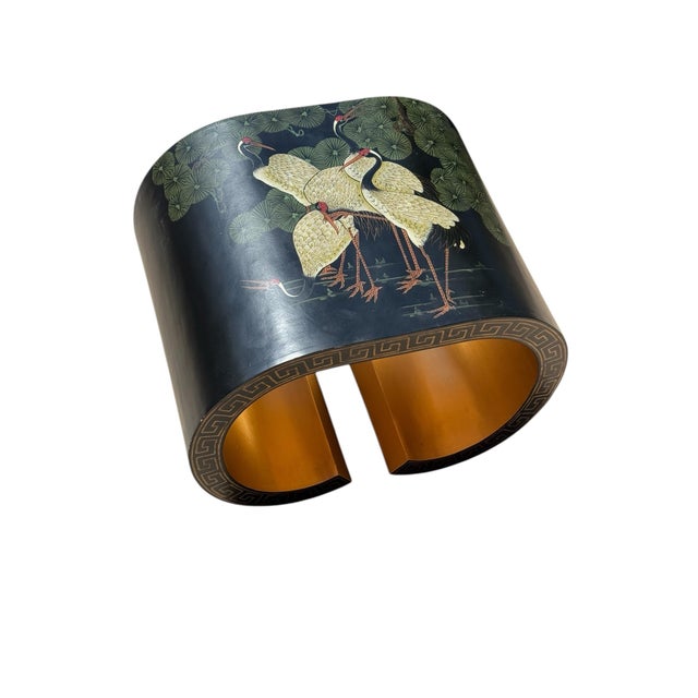 Chinoiserie 1960s Karl Springer Style Cranes Art Motif Side Table With Gilt & Greek Keys For Sale - Image 3 of 10