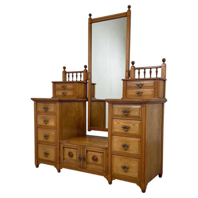 2000 - 2009 19th Century English Oak Dressing Chest by T. Simpson & Sons For Sale - Image 5 of 14