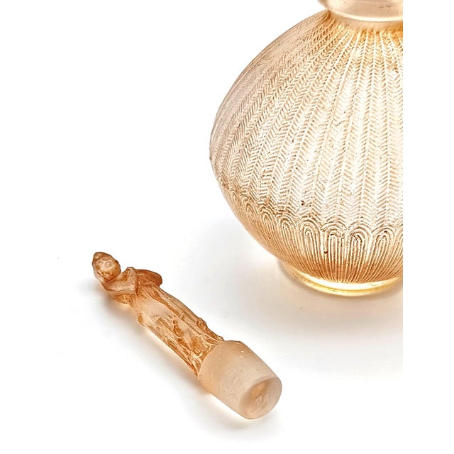 Glass Glass Perfume Bottle with Roses by René Lalique for Dorsay, 1914 For Sale - Image 7 of 11