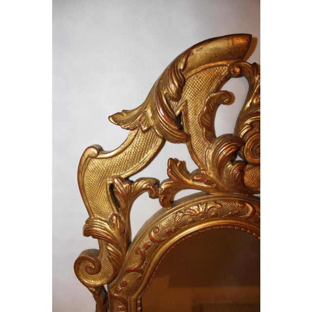 English Gilt Wood Frame Wall Mirror With Beveled Edge in the Style of George III For Sale - Image 3 of 10