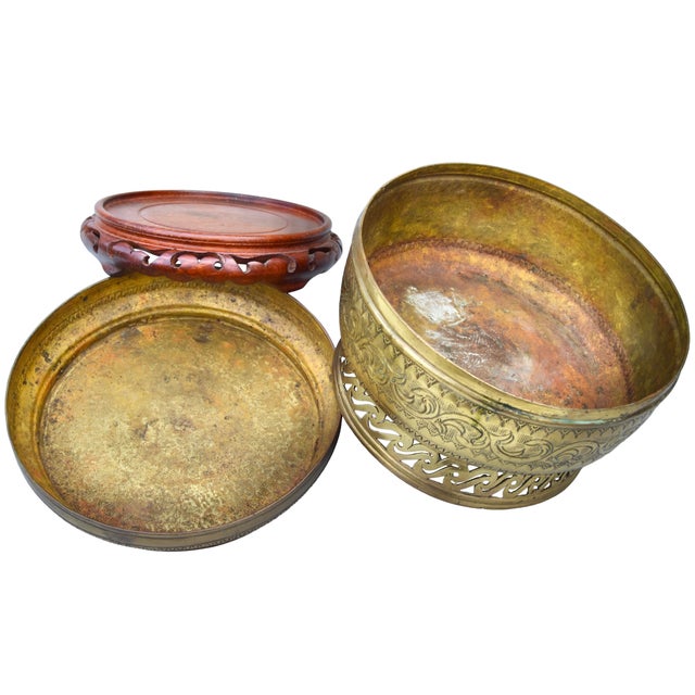 Metal Early 20th Century Hand-Engraved Moorish-Patterned Brass Box on Wooden Stand For Sale - Image 7 of 8