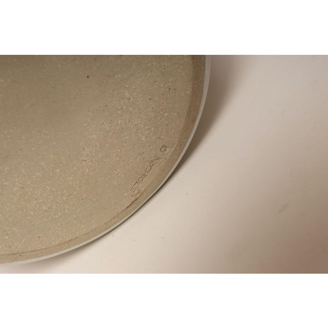 Vintage Pale Gray and Lilac Incised Studio Ceramic Planter by Deanna Nichols For Sale - Image 14 of 15