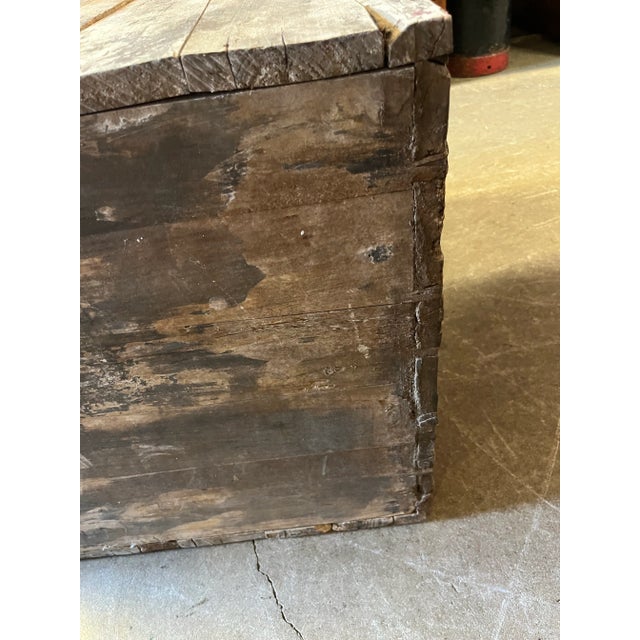 Mid 19th Century Painted Trunk For Sale - Image 9 of 12