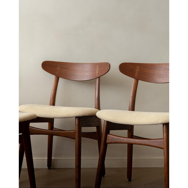 1960s Mid-Century Modern Teak CH30 Dining Chairs by Hans J. Wegner for Carl Hansen & Son, 1960s, Set of 4 For Sale - Image 5 of 18