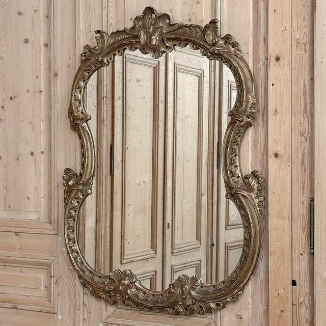 Baroque Italian 19th Century Louis XV Carved Giltwood Mirror For Sale - Image 3 of 15