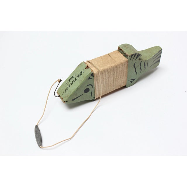 1940s Folk Art Nantucket Island Ornamental Fishing Line "Fish" Spool Souvenir For Sale - Image 5 of 13