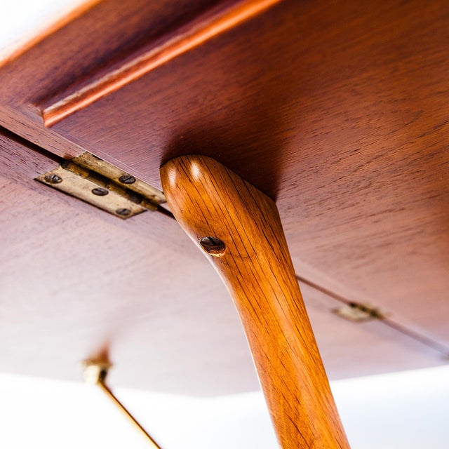 1950s Restored Hans Wegner at 304 Danish Sabre Leg Teak & Oak Extension Dining Table For Sale - Image 11 of 15