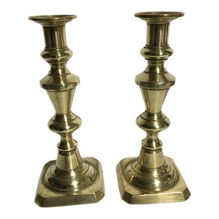 Pair of English 19th Century Brass Candlesticks For Sale