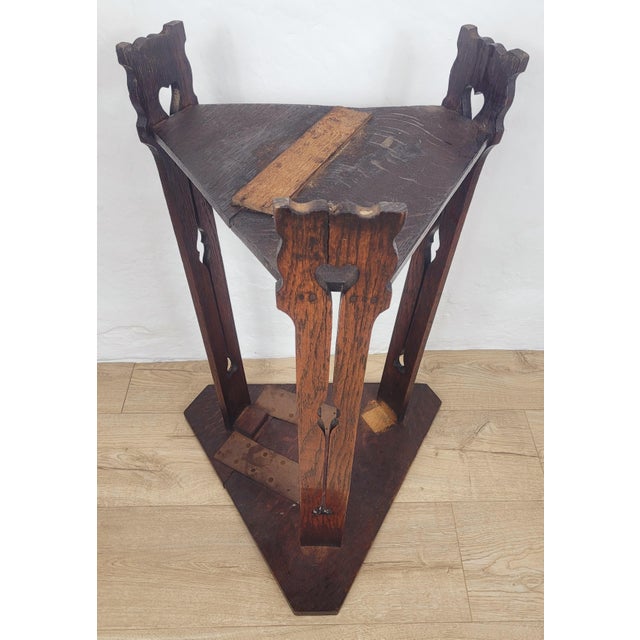20th Century Arts and Crafts English Triangular Occasional Tripod Table, 1960 For Sale - Image 14 of 18