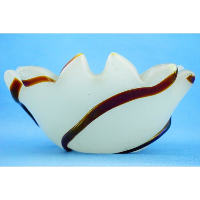 20th Century Iridato Milk Glass Pocket Emptier by Dino Martens for Toso-Murano, Italy, 1950s For Sale - Image 14 of 18