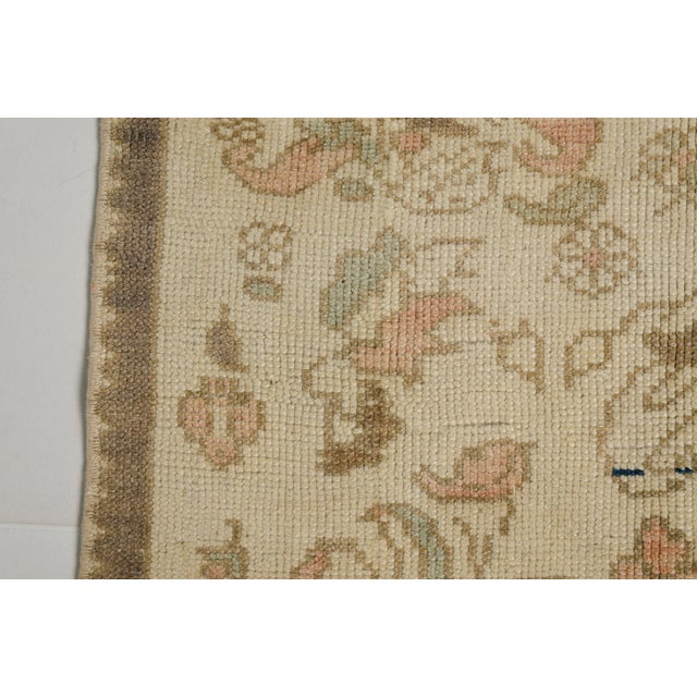 Turkish Mid 20th Century Small Oushak Bohemian Carpet For Sale - Image 3 of 10