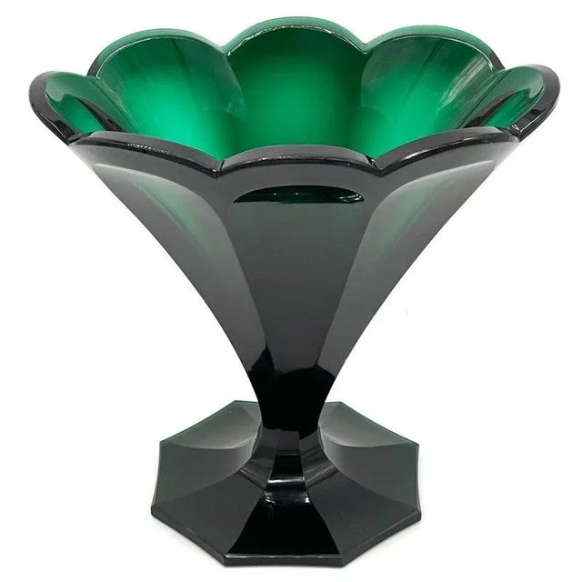 Emerald 19th Century Biedermeier Emerald Cut Crystal Oval Octagonal Vase For Sale - Image 8 of 11