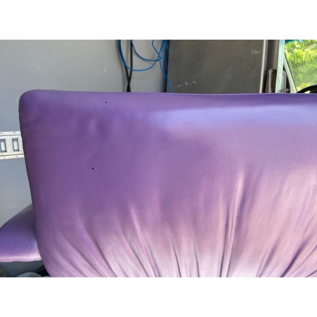 Mid-Century Modern 1990s Mario Bellini Vitra Figura Post Modern Purple Leather Desk Chair For Sale - Image 3 of 12