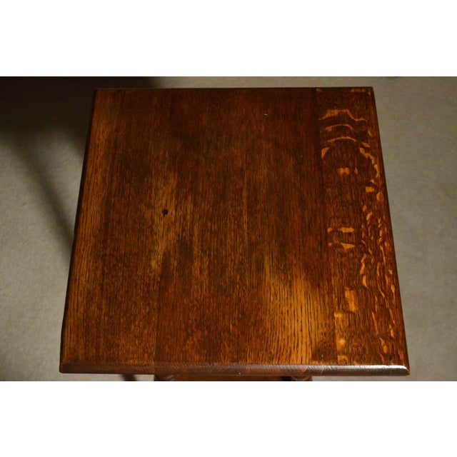 Antique Victorian Tiger Oak Parlor Side Table 2 Tier Eastlake Carved Spool Leg For Sale - Image 4 of 8