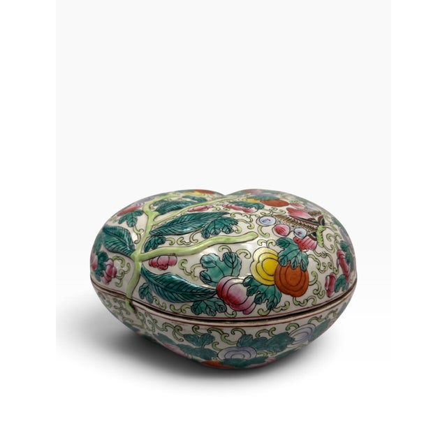 Late 20th Century Vintage Large Chinese Hand-Painted Famille Rose Peach-Shaped Covered Porcelain Box For Sale - Image 5 of 7