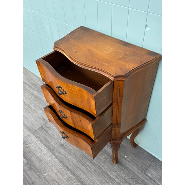 Italian Chest of Drawers in Inlaid Walnut, 1960s For Sale - Image 4 of 12