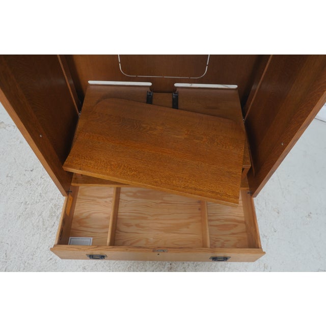 Stickley Mission Oak Arts & Crafts Tv Cabinet For Sale In Philadelphia - Image 6 of 18